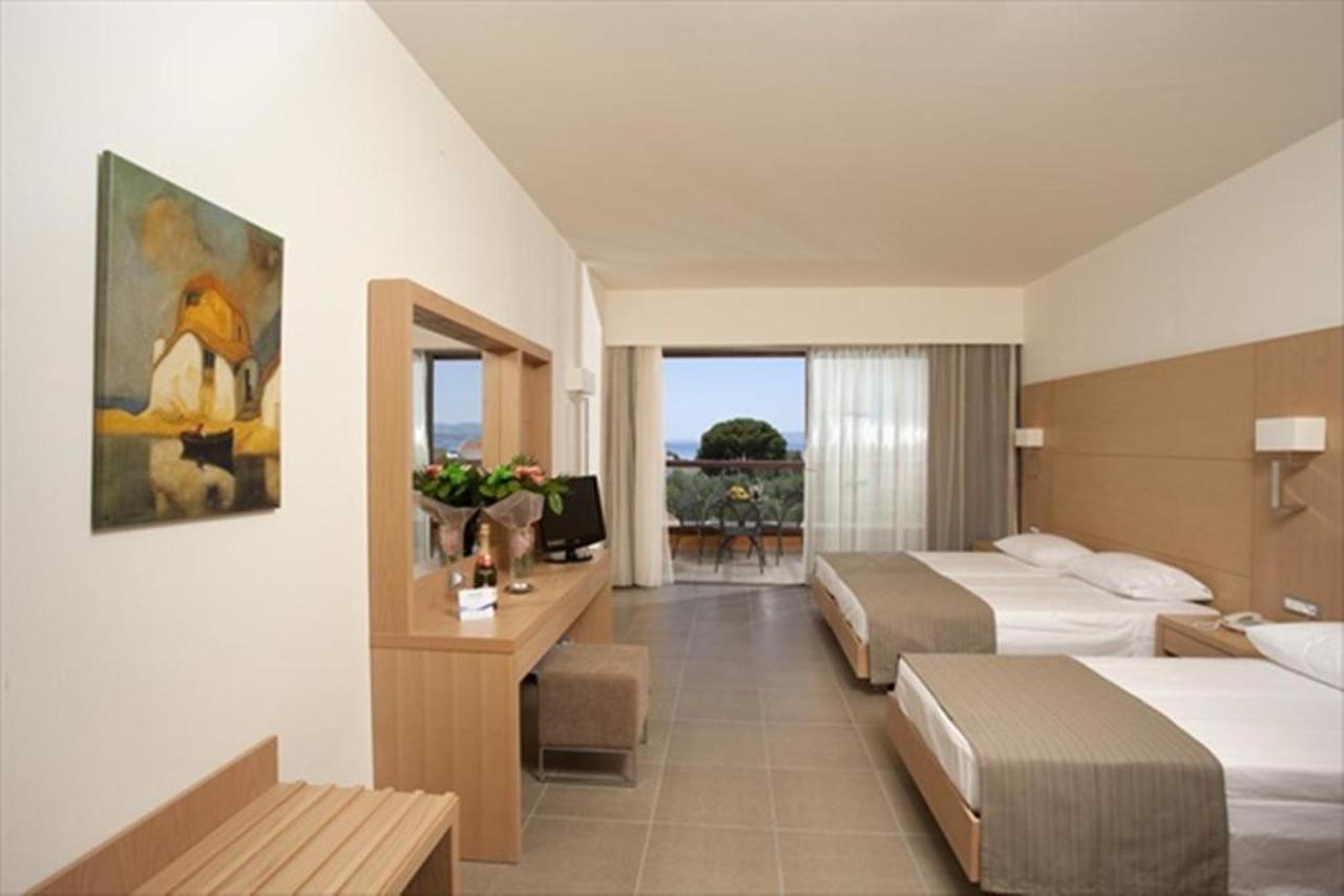 Island Blue Hotel Pefki Eksteriør billede