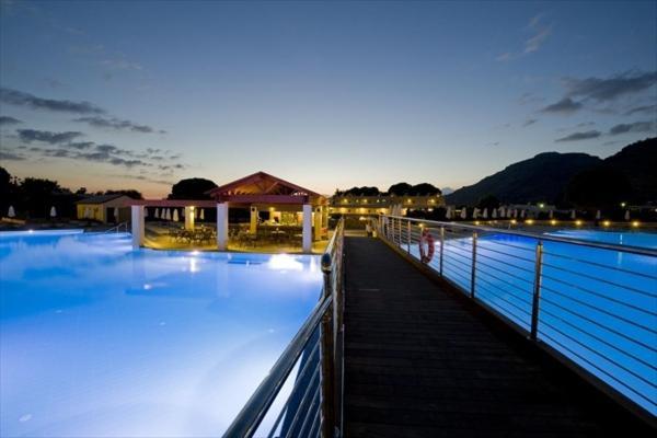 Island Blue Hotel Pefki Eksteriør billede